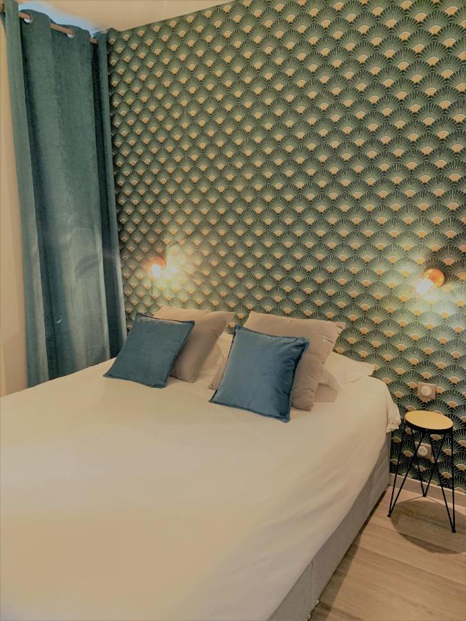 Hotel De Bretagne Dol Centre Ville - Hotel Et Restaurant ดอล-เดอ-เบรอตาญ ภายนอก รูปภาพ