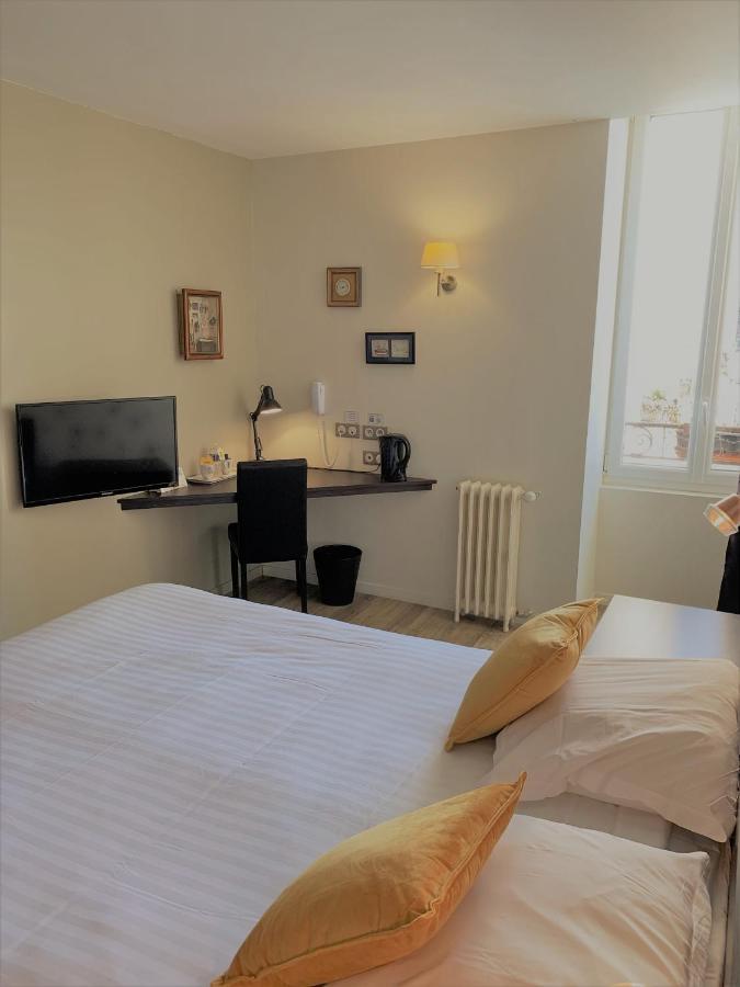 Hotel De Bretagne Dol Centre Ville - Hotel Et Restaurant ดอล-เดอ-เบรอตาญ ภายนอก รูปภาพ