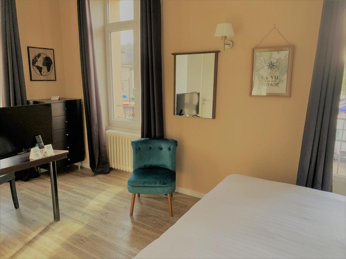 Hotel De Bretagne Dol Centre Ville - Hotel Et Restaurant ดอล-เดอ-เบรอตาญ ภายนอก รูปภาพ