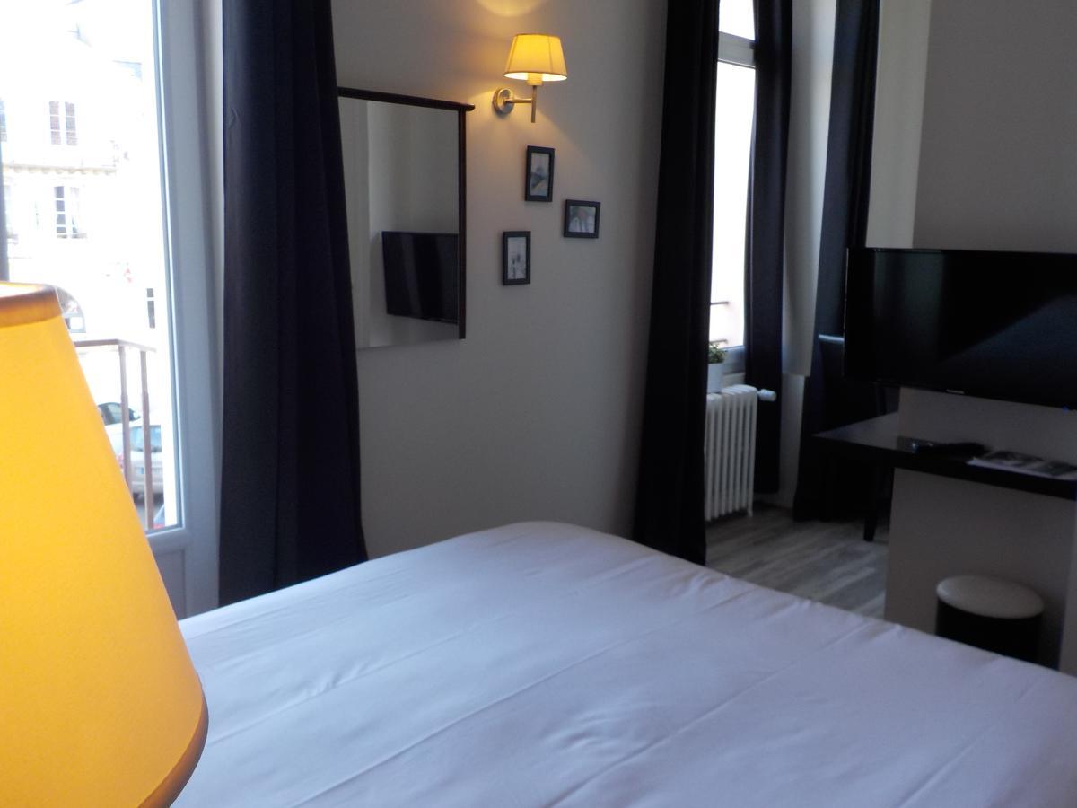 Hotel De Bretagne Dol Centre Ville - Hotel Et Restaurant ดอล-เดอ-เบรอตาญ ภายนอก รูปภาพ