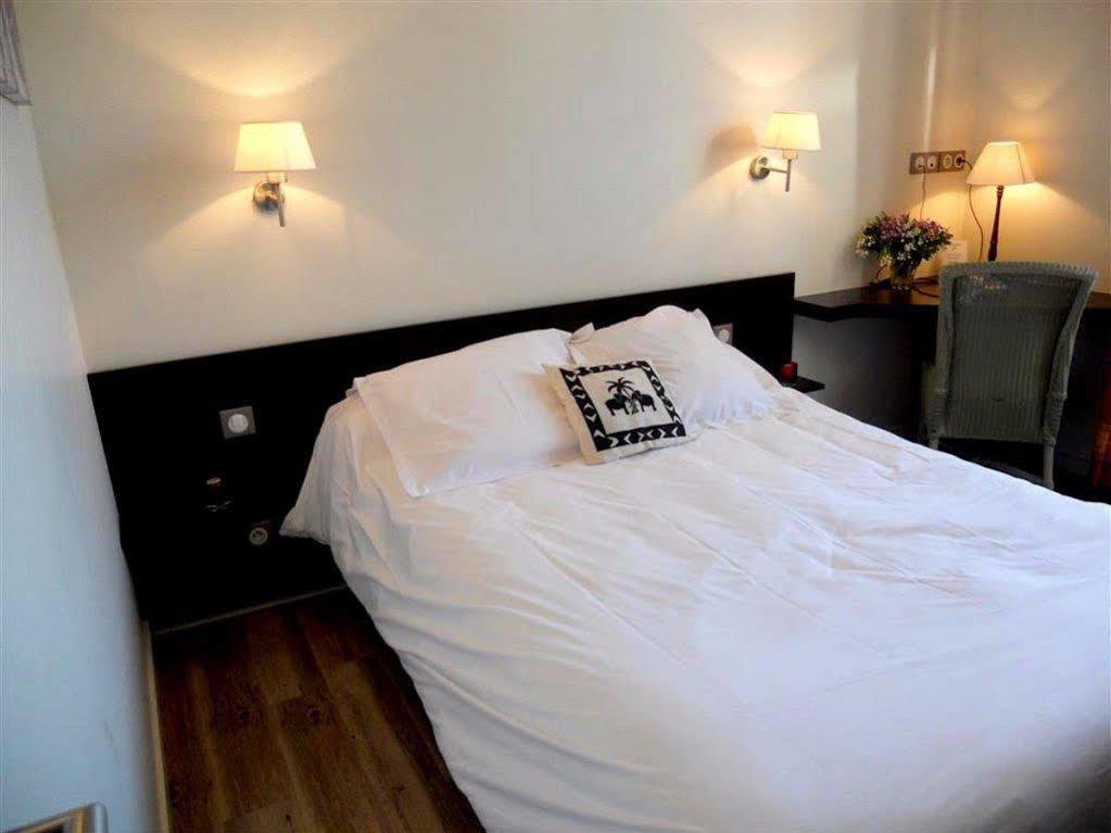 Hotel De Bretagne Dol Centre Ville - Hotel Et Restaurant ดอล-เดอ-เบรอตาญ ภายนอก รูปภาพ