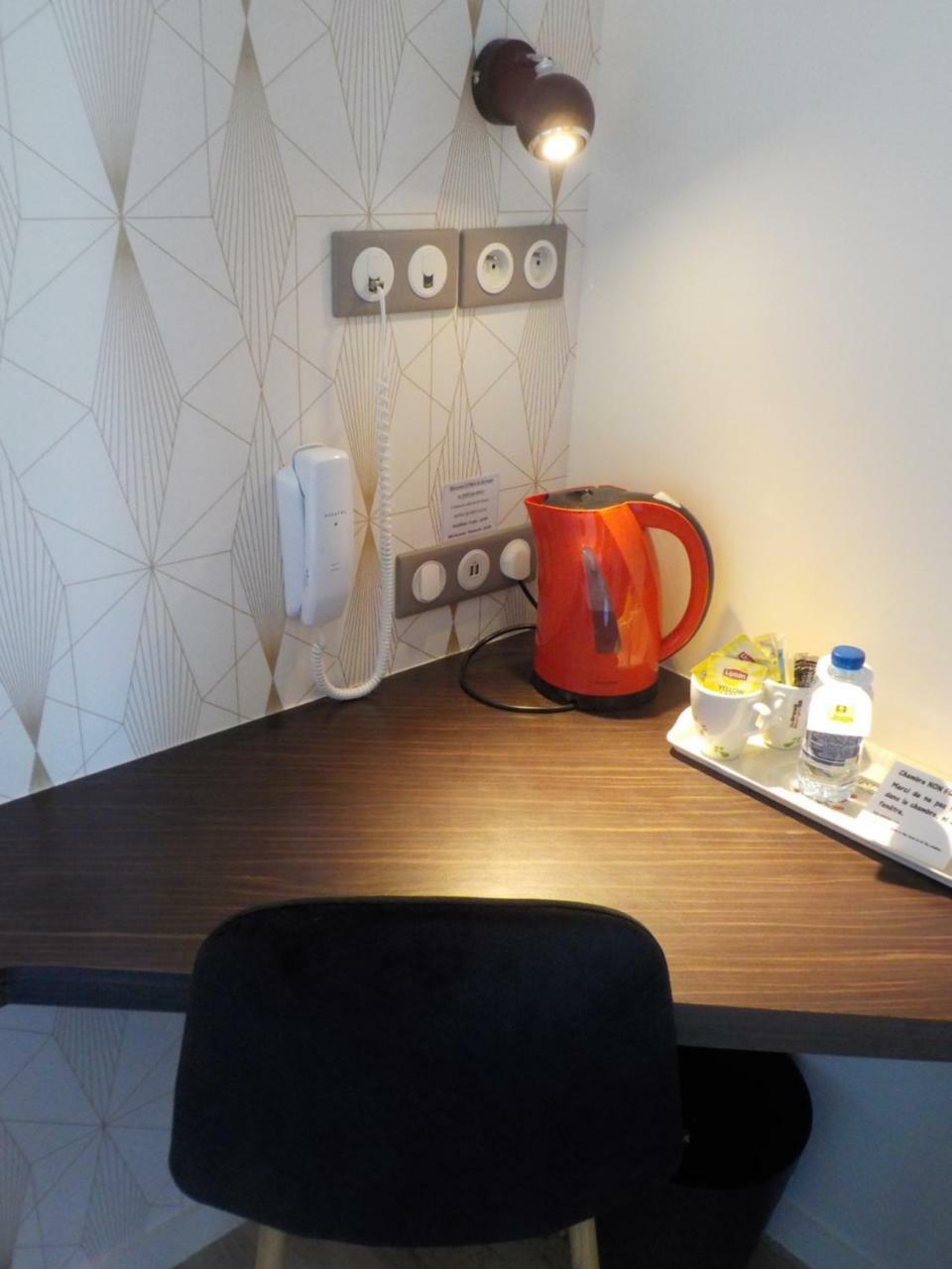 Hotel De Bretagne Dol Centre Ville - Hotel Et Restaurant ดอล-เดอ-เบรอตาญ ภายนอก รูปภาพ